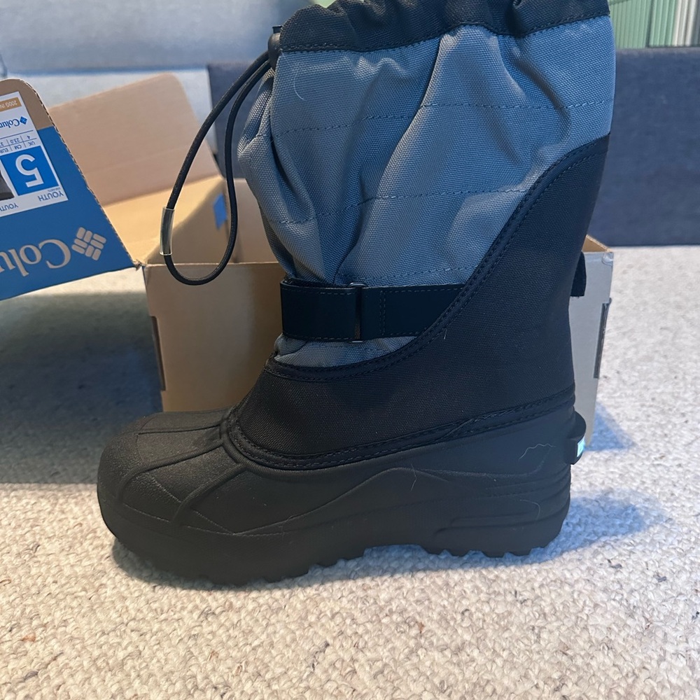 Columbia Black and Gray Snow Boots